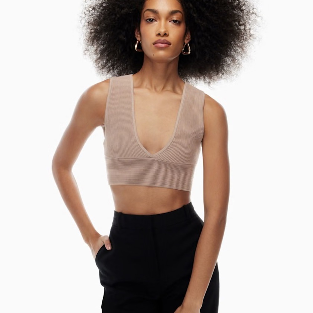 Aritzia Babaton Sculpt Knit Deep V-Neck in Tan/Light Brown Size S